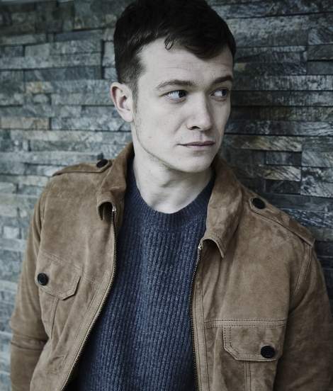 Next photo of Ed Speleers