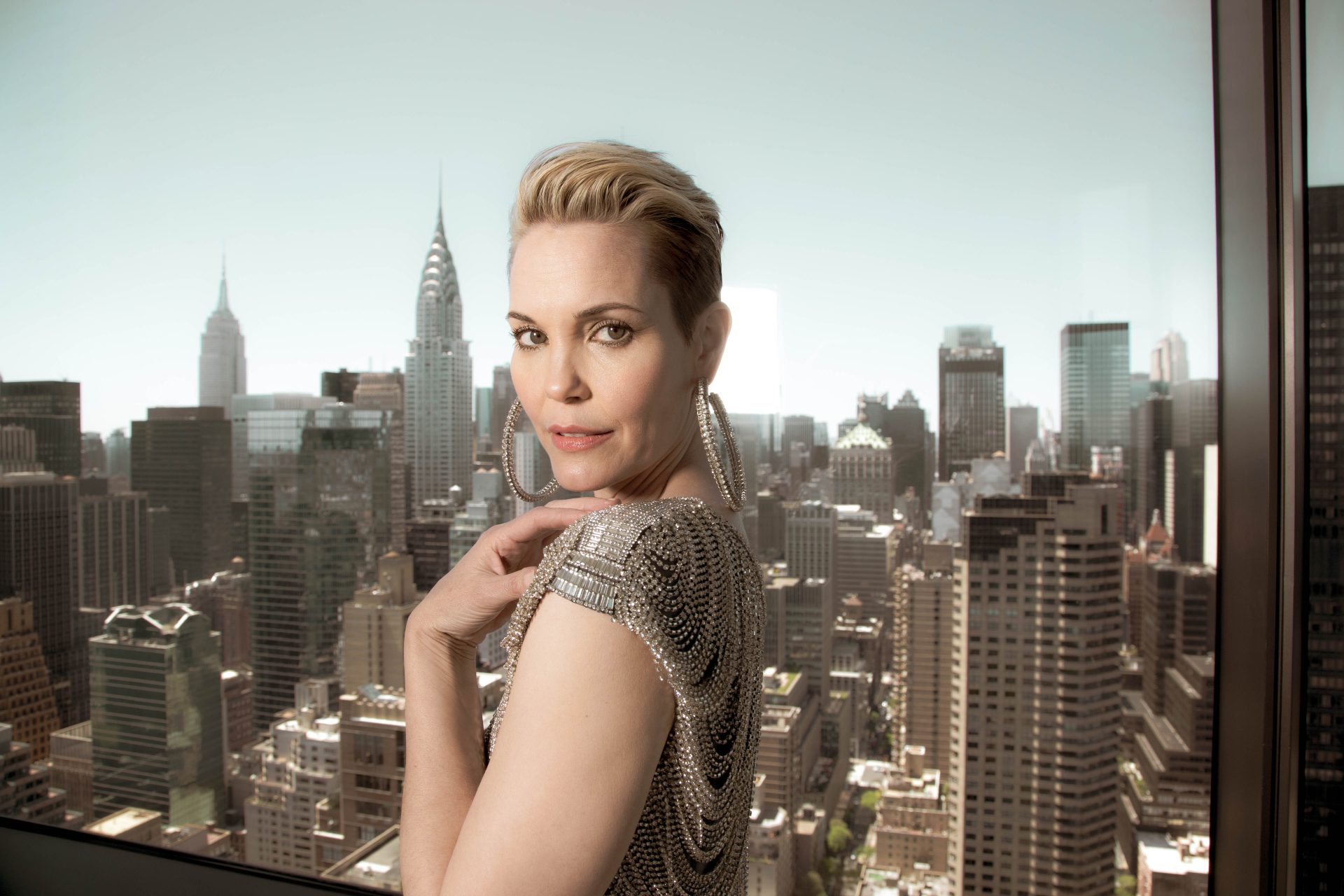 Leslie Bibb – Moves | Fashion & Lifestyle... Online